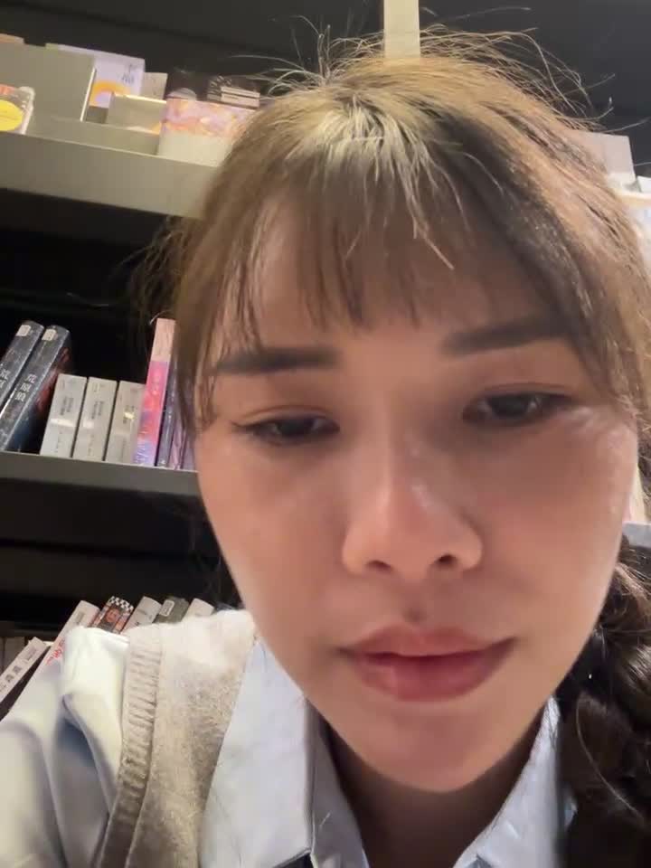 Adora188 - Stripchat webcam show • Wednesday, September 3, 2025 #FootFetish #Blowjob #Facial