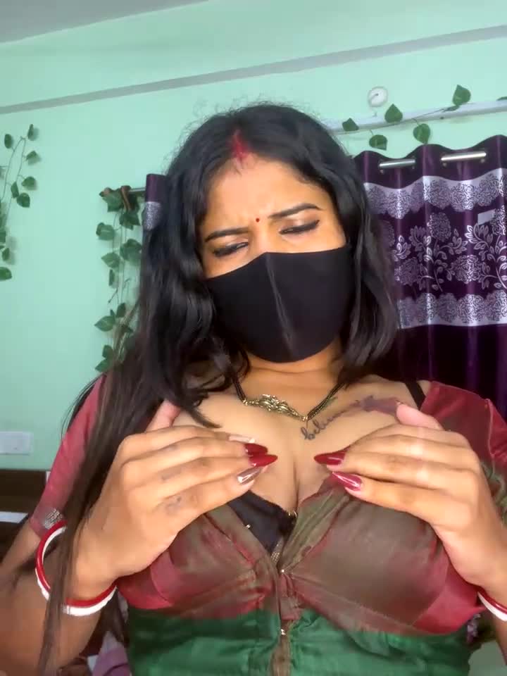 V-Hot-Sweti